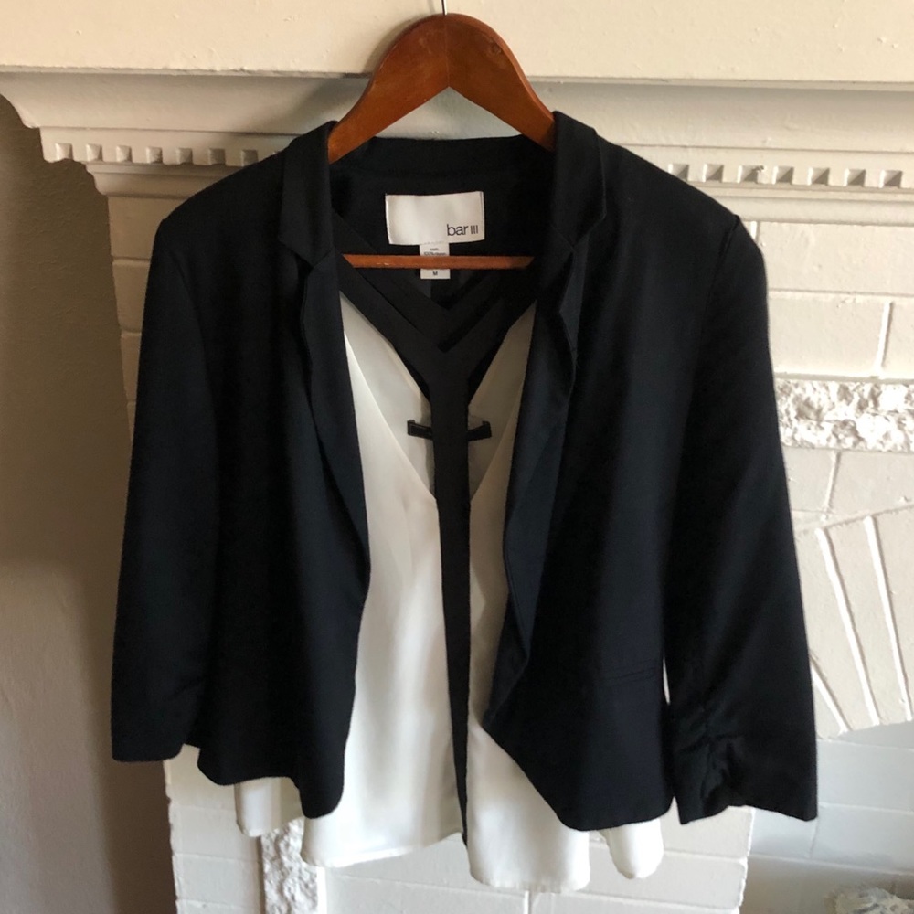 Bar III short black blazer
